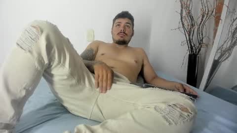 Snapshot of narciso_kh chatting on 07/19/26, 01:31 deibyd online show from 07/19/26, 01:31