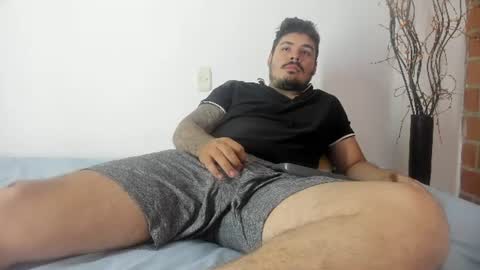 Snapshot of narciso_kh chatting on 07/28/26, 08:01 deibyd online show from 07/28/26, 08:01
