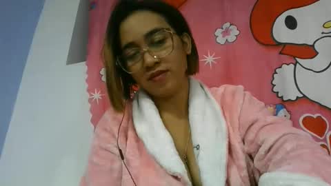 Snapshot of narindra884634 chatting on 06/05/26, 07:03 narindra884634 online show from 06/05/26, 07:03