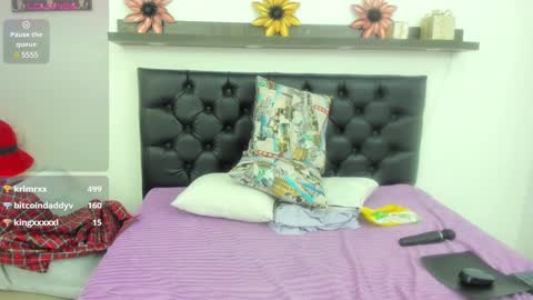 Snapshot of nashira_robert chatting on 12/29/24, 03:11 Debora online show from 12/29/24, 03:11