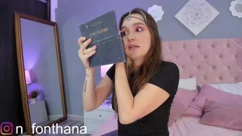 Nashly Fontana online show from 10/03/25, 01:52