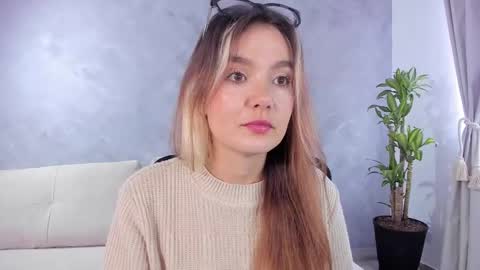 Snapshot of nashlyfontanna chatting on 03/08/26, 04:22 Nashly Fontana online show from 03/08/26, 04:22