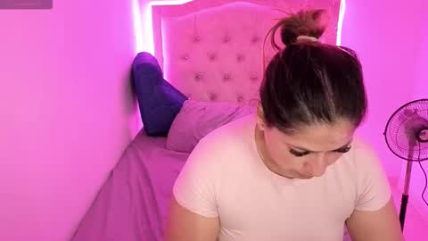 Nasly batista  online show from 10/04/25, 09:35