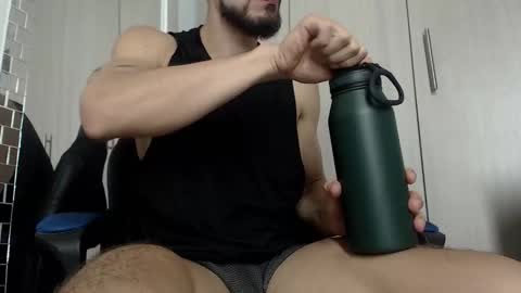 Snapshot of nassh_18 chatting on 11/28/25, 01:52 nassh_18 online show from 11/28/25, 01:52