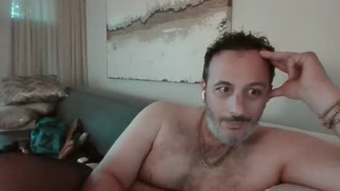 nassobout online show from 06/18/26, 12:11
