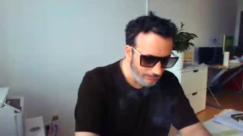 nassobout online show from 06/25/26, 09:30