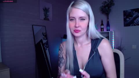Snapshot of nastasya_cute chatting on 01/23/25, 04:52 Nastya online show from 01/23/25, 04:52