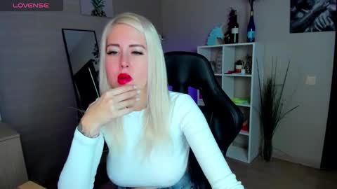 Nastya online show from 10/16/25, 01:39