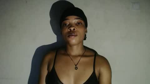 bella online show from 11/05/25, 12:10