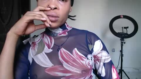 bella online show from 12/02/25, 09:58