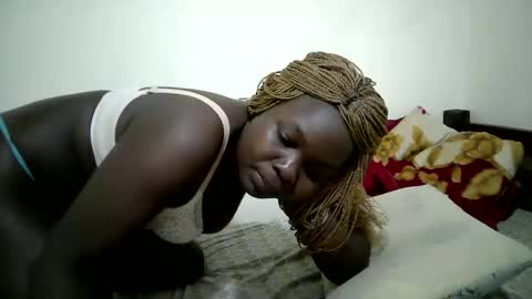 Snapshot of nasty_doll2 chatting on 04/18/26, 04:00 bree online show from 04/18/26, 04:00