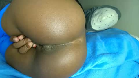 Snapshot of nasty_sweet_holes chatting on 12/05/25, 08:16 NESTER online show from 12/05/25, 08:16