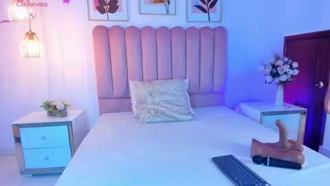 Deisy online show from 06/17/26, 02:47