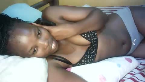 Snapshot of nastycoochie chatting on 09/20/25, 06:09 nastycoochie online show from 09/20/25, 06:09