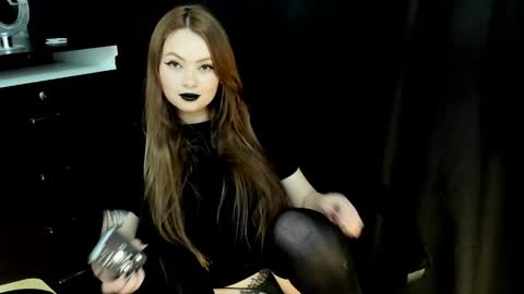 nastykatty_ online show from 12/24/24, 09:11