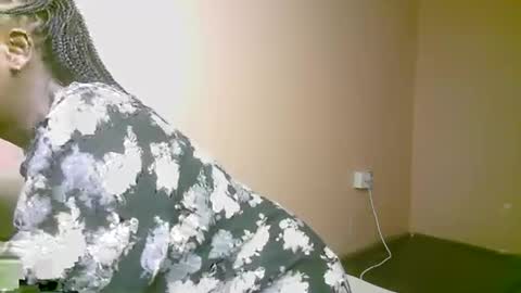 Snapshot of nastypetitebaby chatting on 04/26/26, 04:59 nastypetitebaby online show from 04/26/26, 04:59
