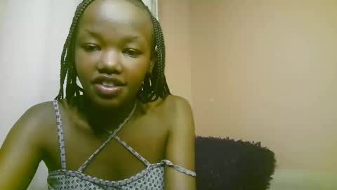 Snapshot of nastypetitebaby chatting on 04/27/26, 11:41 nastypetitebaby online show from 04/27/26, 11:41