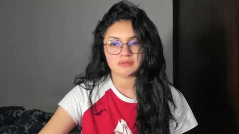 Camila online show from 12/31/24, 02:08