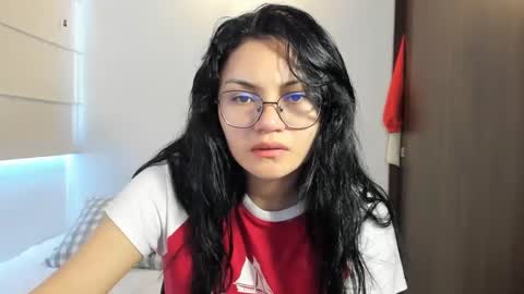 Camila online show from 01/07/25, 03:54