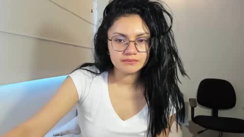 Camila online show from 01/10/25, 04:30
