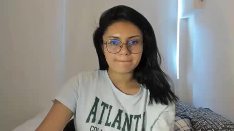 Camila online show from 03/12/25, 04:02