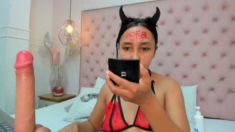nata_santos online show from 01/22/25, 05:17