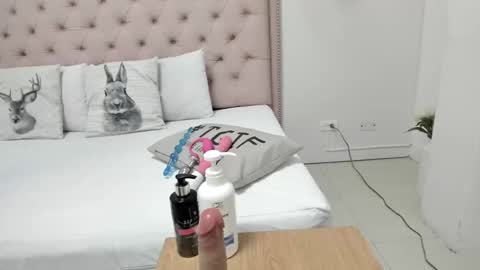 nata_santos online show from 03/12/25, 09:23
