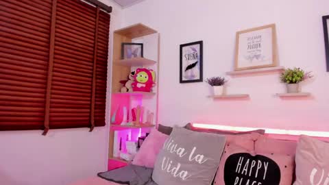 nata_villalobos online show from 06/04/26, 01:33