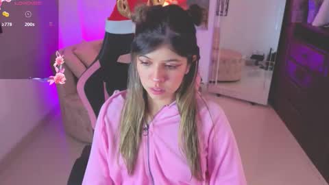 NATASHA online show from 12/18/25, 03:23