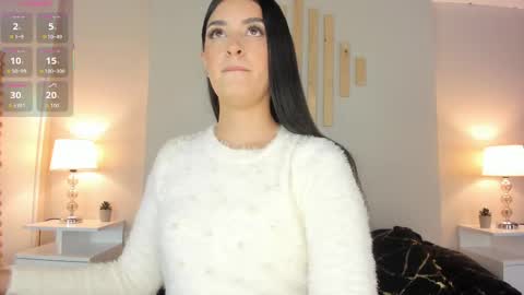 Natacha Diaz online show from 09/25/25, 11:36