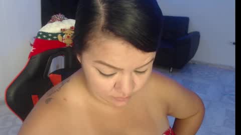 Nata Ramirez online show from 12/26/24, 08:28