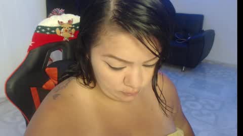 Nata Ramirez online show from 12/31/24, 06:37