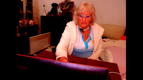 natali online show from 12/14/24, 03:40