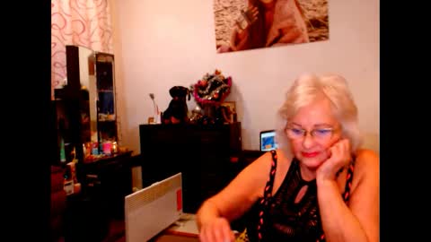 natali online show from 12/21/24, 10:40