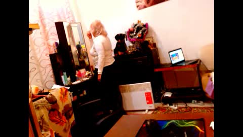 natali online show from 12/31/24, 08:15