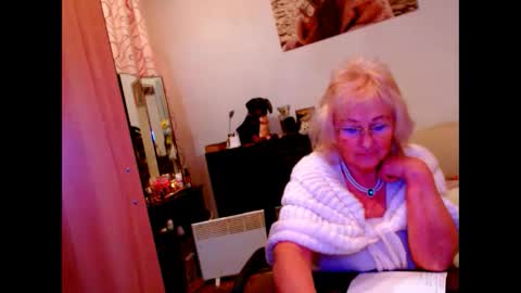 natali online show from 02/21/25, 03:32