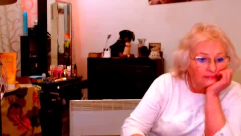 natali online show from 02/23/25, 12:16