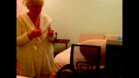 natali online show from 09/21/25, 05:53