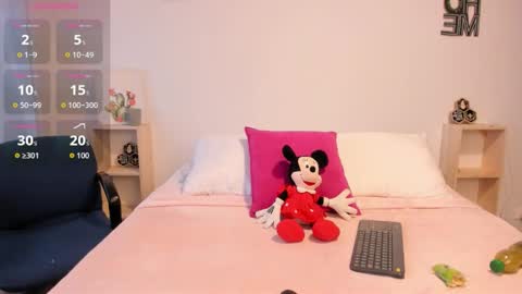 NATALIA  online show from 10/22/25, 09:14