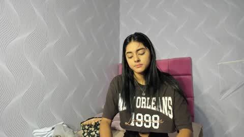 Naty  online show from 01/04/25, 12:27