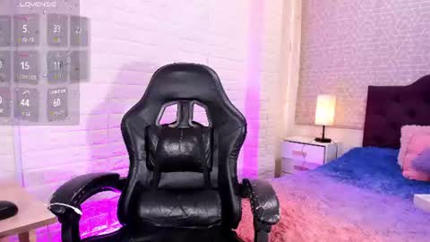 Natalia Kiss online show from 07/22/26, 04:21