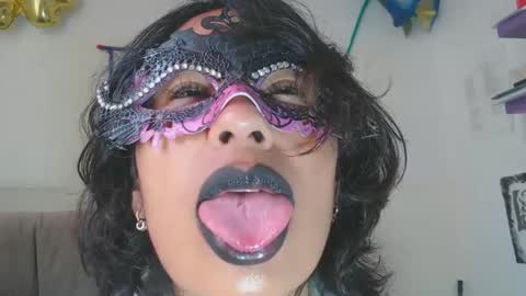 Snapshot of natalia_nylon chatting on 10/14/25, 02:40 CATHALINA NATA online show from 10/14/25, 02:40