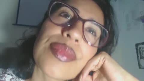 Snapshot of natalia_nylon chatting on 11/01/25, 11:07 CATHALINA NATA online show from 11/01/25, 11:07