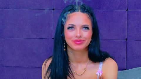 Snapshot of nataliacroft chatting on 04/29/26, 05:30 nataliacroft online show from 04/29/26, 05:30