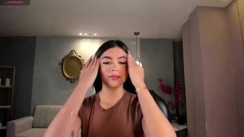 Snapshot of nataliagaret chatting on 10/14/25, 02:45 Nata online show from 10/14/25, 02:45