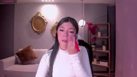 Snapshot of nataliagaret chatting on 10/29/25, 02:36 Nata online show from 10/29/25, 02:36