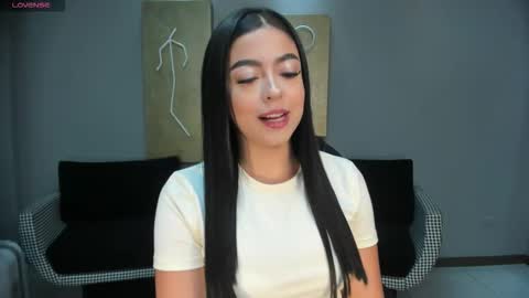 Snapshot of nataliagaret chatting on 11/18/25, 03:12 Nata online show from 11/18/25, 03:12