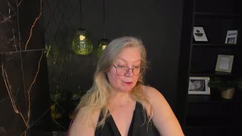 NataliCloud online show from 12/19/25, 01:29