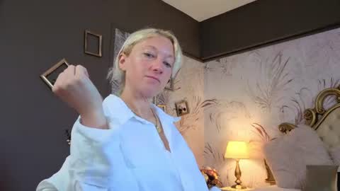 Natalie online show from 06/30/26, 06:36