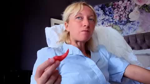 Natalie online show from 07/27/26, 06:09